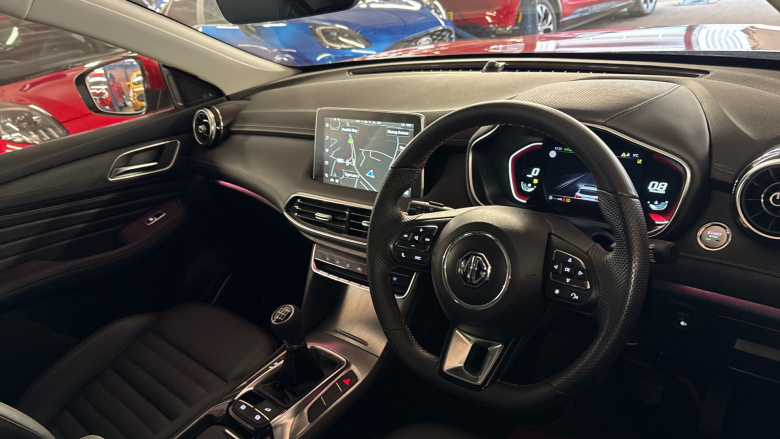 MG HS 1.5 T-GDI Trophy 5dr Petrol Hatchback